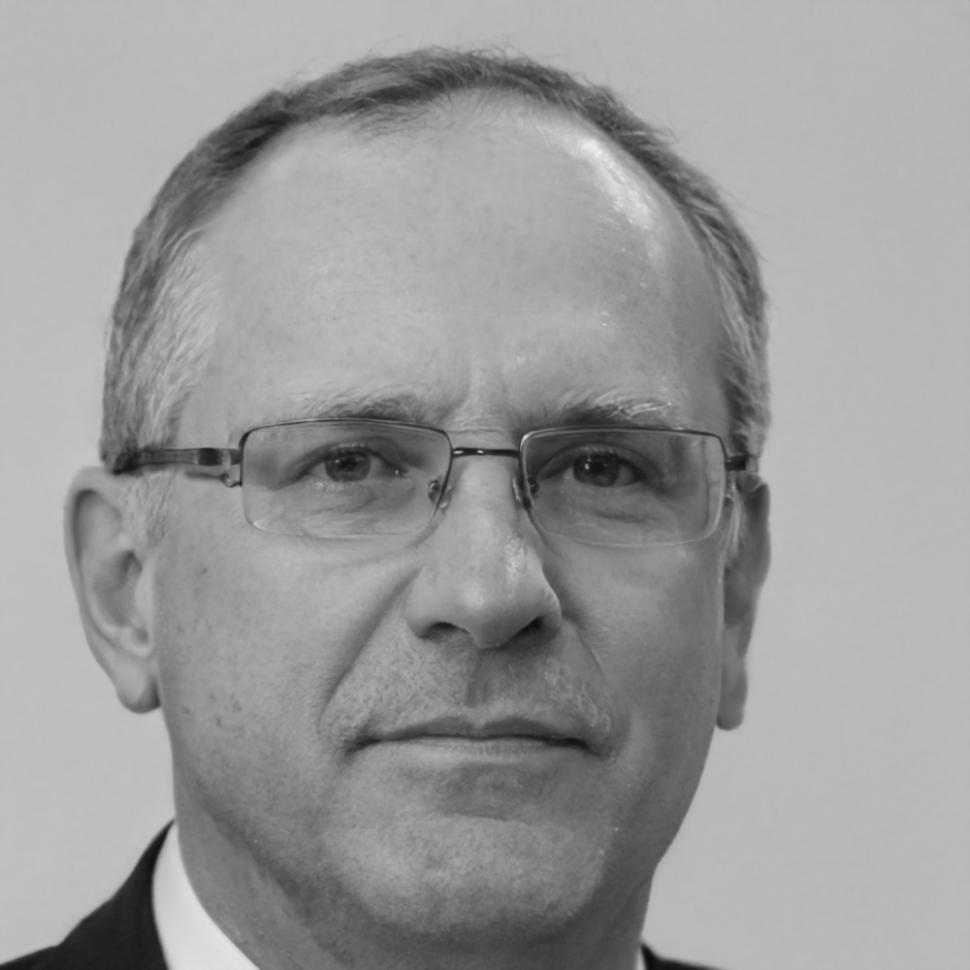 Portrait de Damien Roussel, spécialiste en finance